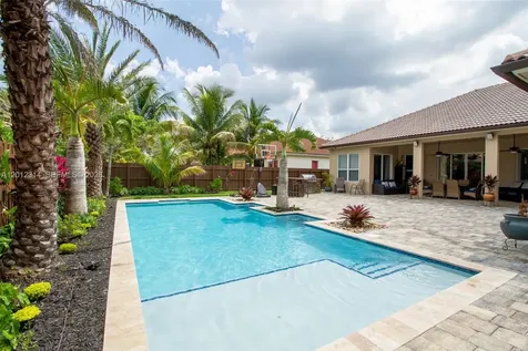 2910 Fairways Drive Homestead FL 33035