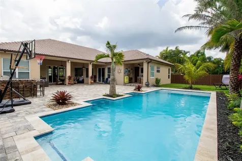 2910 Fairways Drive Homestead FL 33035