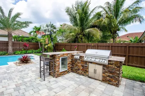 2910 Fairways Drive Homestead FL 33035