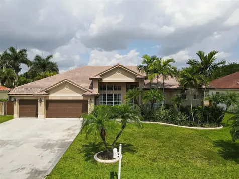 2910 Fairways Drive Homestead FL 33035