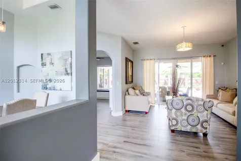 2910 Fairways Drive Homestead FL 33035