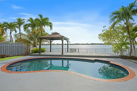 14024 SW 132nd Avenue Miami FL 33186