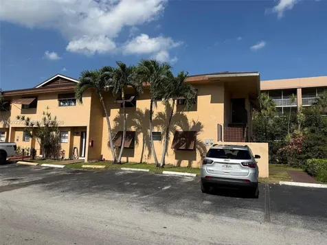 6850 NW 173rd Drive Hialeah FL 33015