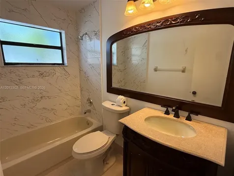 6850 NW 173rd Drive Hialeah FL 33015