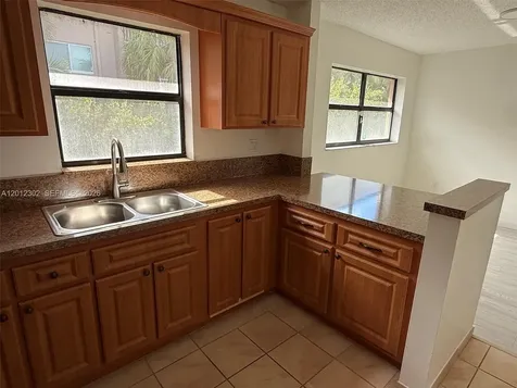 6850 NW 173rd Drive Hialeah FL 33015