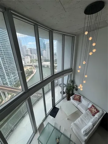 690 SW 1st Court Miami FL 33130