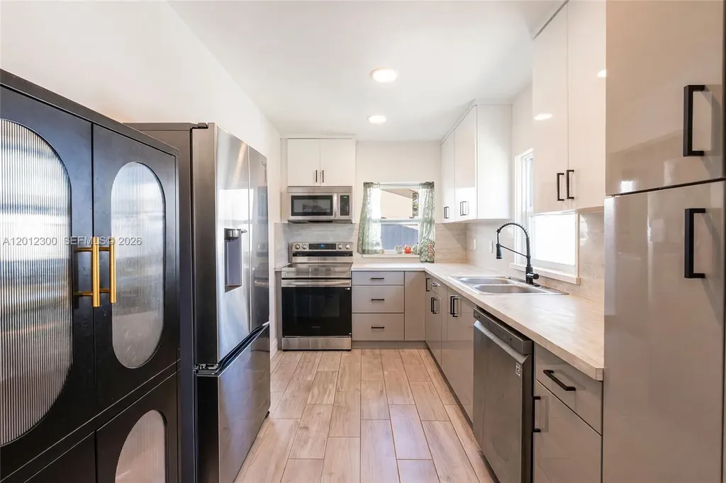 6451 Pershing Street Hollywood FL 33024