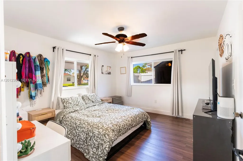 6451 Pershing Street Hollywood FL 33024