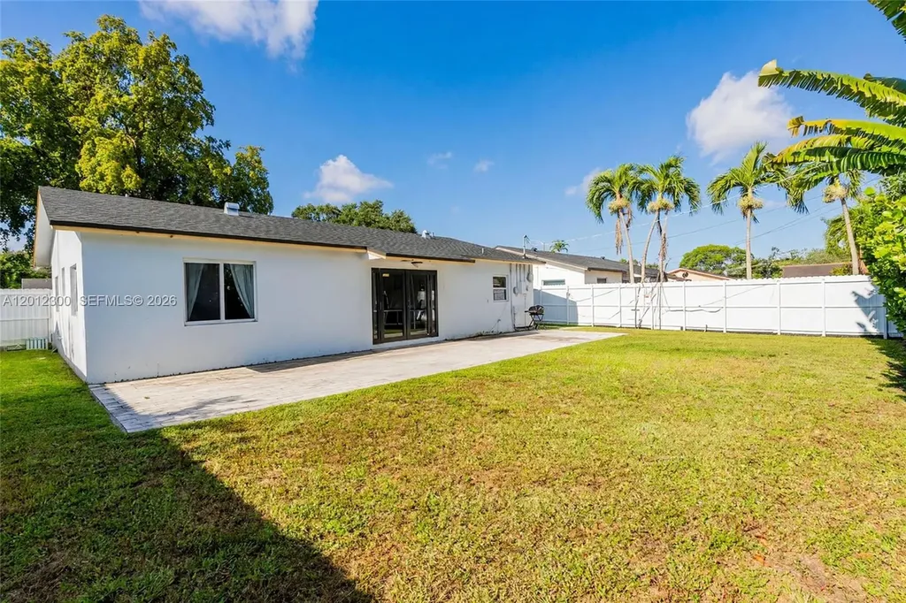6451 Pershing Street Hollywood FL 33024