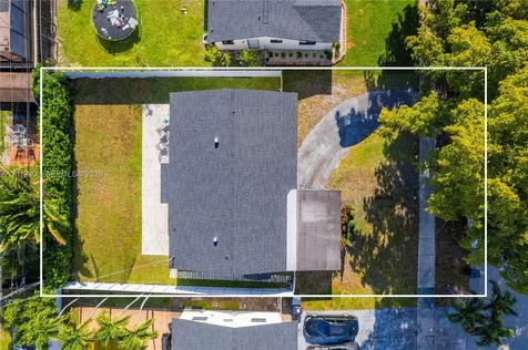 6451 Pershing Street Hollywood FL 33024