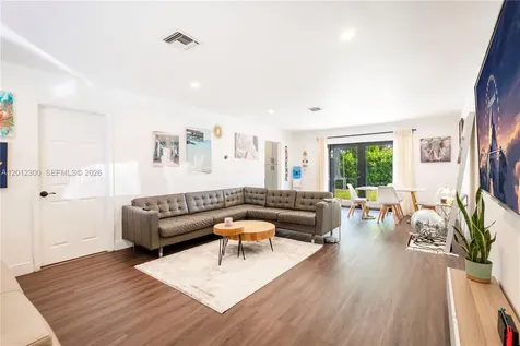6451 Pershing Street Hollywood FL 33024
