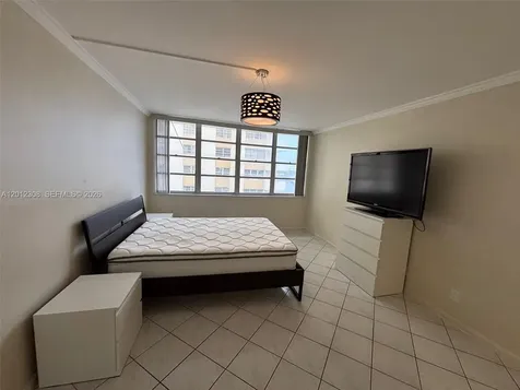 1817 S Ocean Drive Hallandale Beach FL 33009