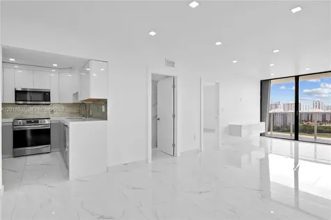 3675 N Country Club Drive Aventura FL 33180