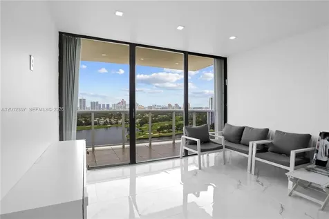 3675 N Country Club Drive Aventura FL 33180