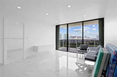 3675 N Country Club Drive Aventura FL 33180