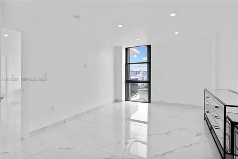 3675 N Country Club Drive Aventura FL 33180