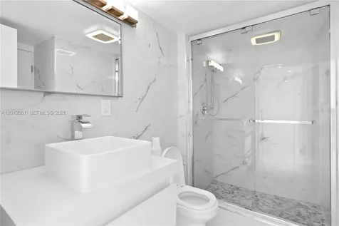 3675 N Country Club Drive Aventura FL 33180
