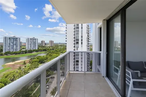 3675 N Country Club Drive Aventura FL 33180