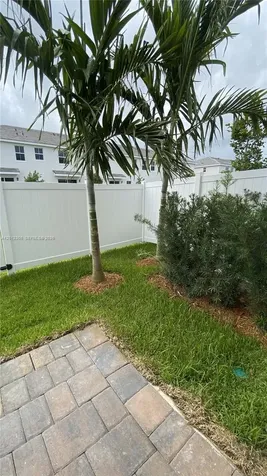125 SW 171st Way Pembroke Pines FL 33027