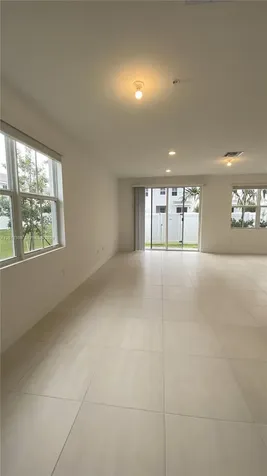 125 SW 171st Way Pembroke Pines FL 33027