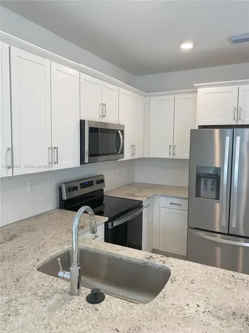125 SW 171st Way Pembroke Pines FL 33027