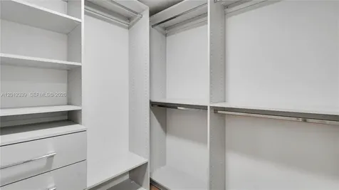 555 NE 34th Street Miami FL 33137