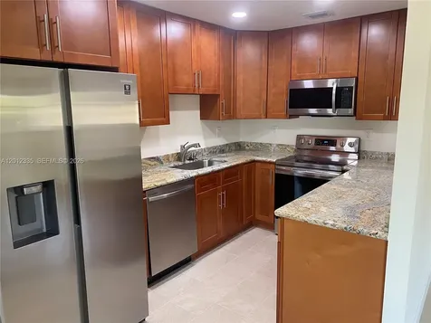 13711 SW 84th Street Miami FL 33183