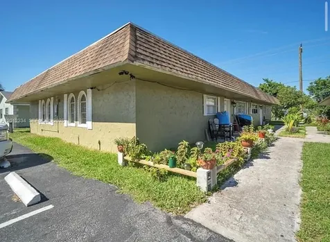 581 Kathy Lane Margate FL 33068