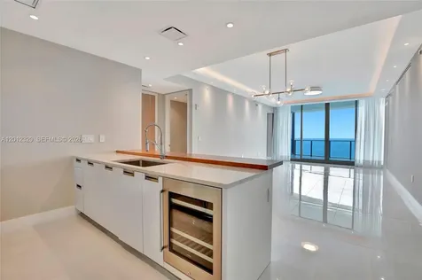 15701 Collins Avenue Sunny Isles Beach FL 33160