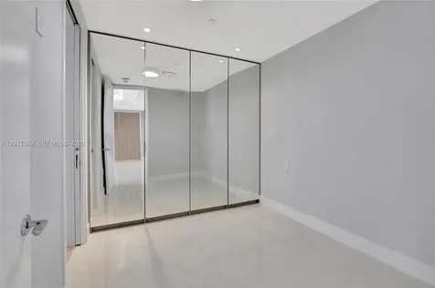 15701 Collins Avenue Sunny Isles Beach FL 33160