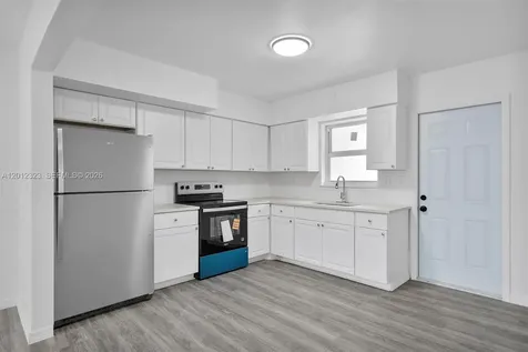 1061 NW 108 Terrace Miami FL 33168