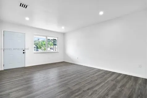 1061 NW 108 Terrace Miami FL 33168