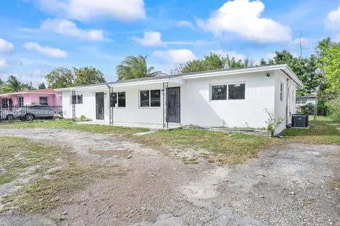 1061 NW 108 Terrace Miami FL 33168