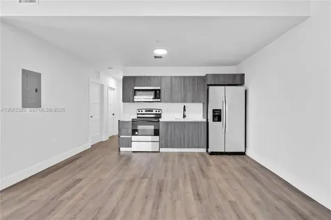 1021 NW 1st Street Miami FL 33128