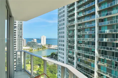 77 SE 5th Street Miami FL 33131