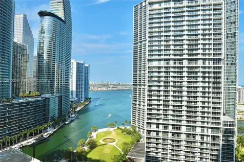 77 SE 5th Street Miami FL 33131