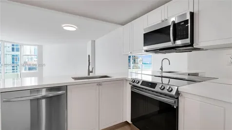 555 NE 34th Street Miami FL 33137