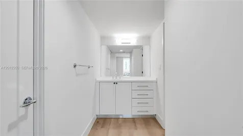 555 NE 34th Street Miami FL 33137