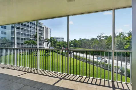 5 Bluebill Naples FL 34108