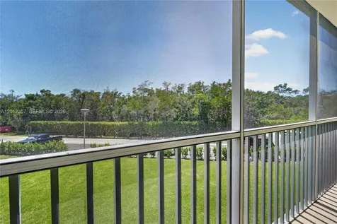 5 Bluebill Naples FL 34108