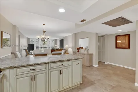 5 Bluebill Naples FL 34108