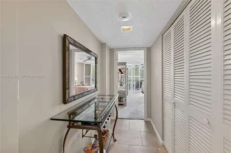 5 Bluebill Naples FL 34108
