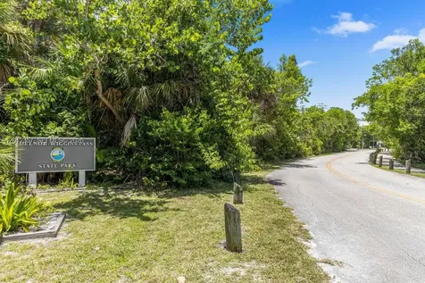 5 Bluebill Naples FL 34108