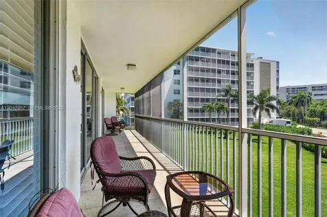 5 Bluebill Naples FL 34108