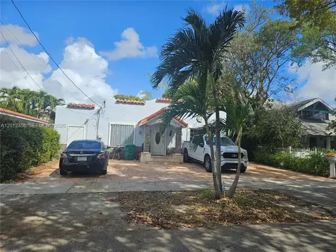 2231 NW 4th Terrace Miami FL 33125