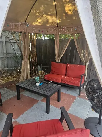 2231 NW 4th Terrace Miami FL 33125
