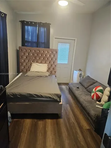 2231 NW 4th Terrace Miami FL 33125