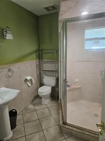2231 NW 4th Terrace Miami FL 33125