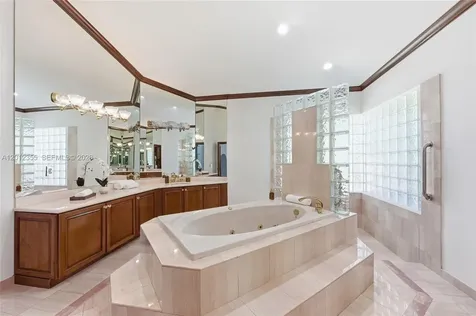3160 Paddock Road Weston FL 33331