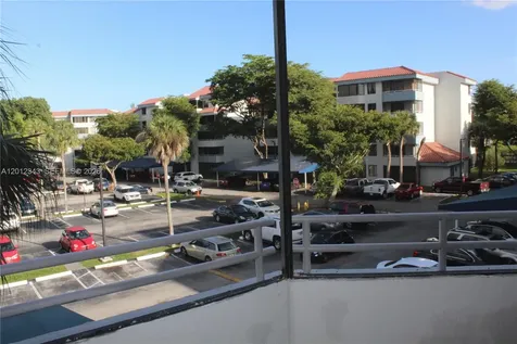 8305 SW 152nd Avenue Miami FL 33193